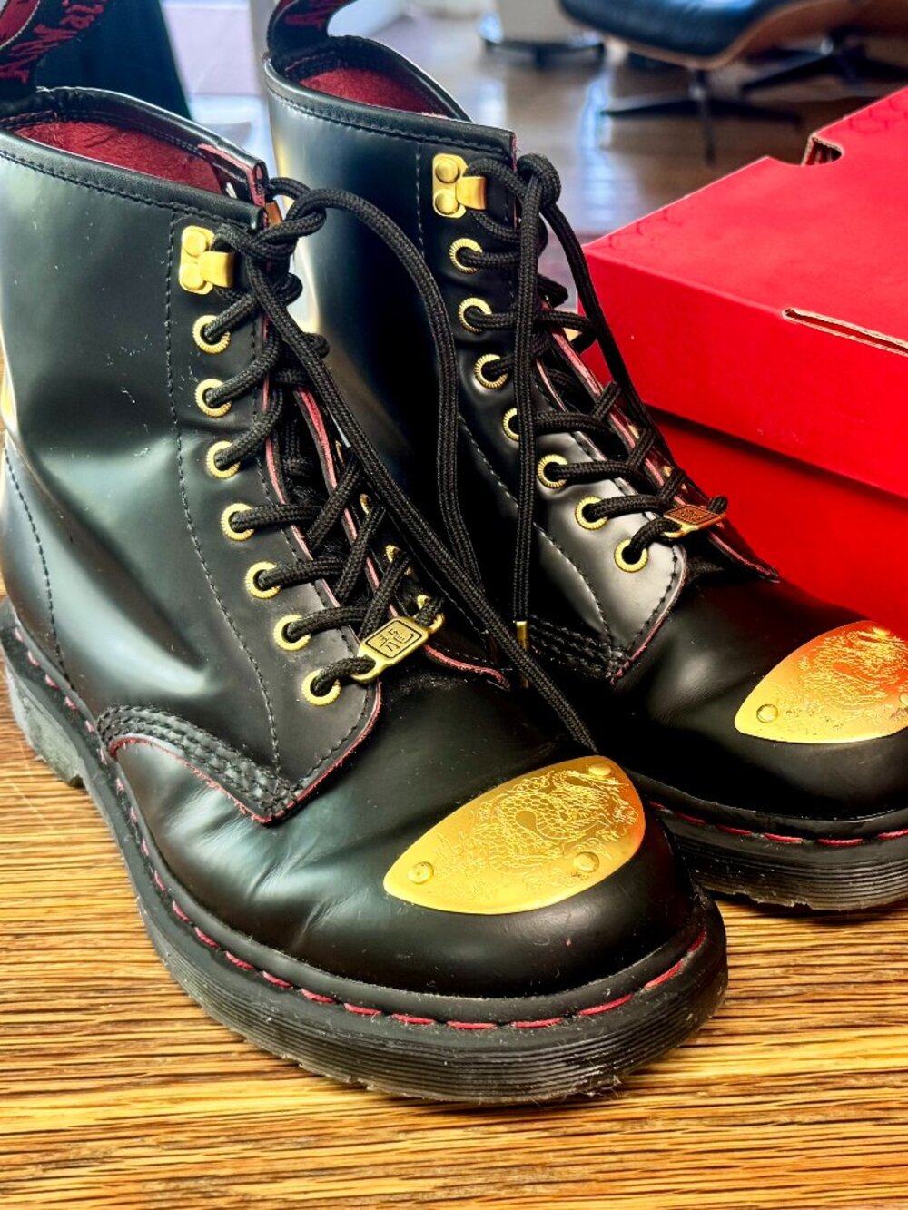 Dr. Martens 1460 Year Of The Dragon Men 7 Women 8 EU 39 UK 6 w BOX Pristine!